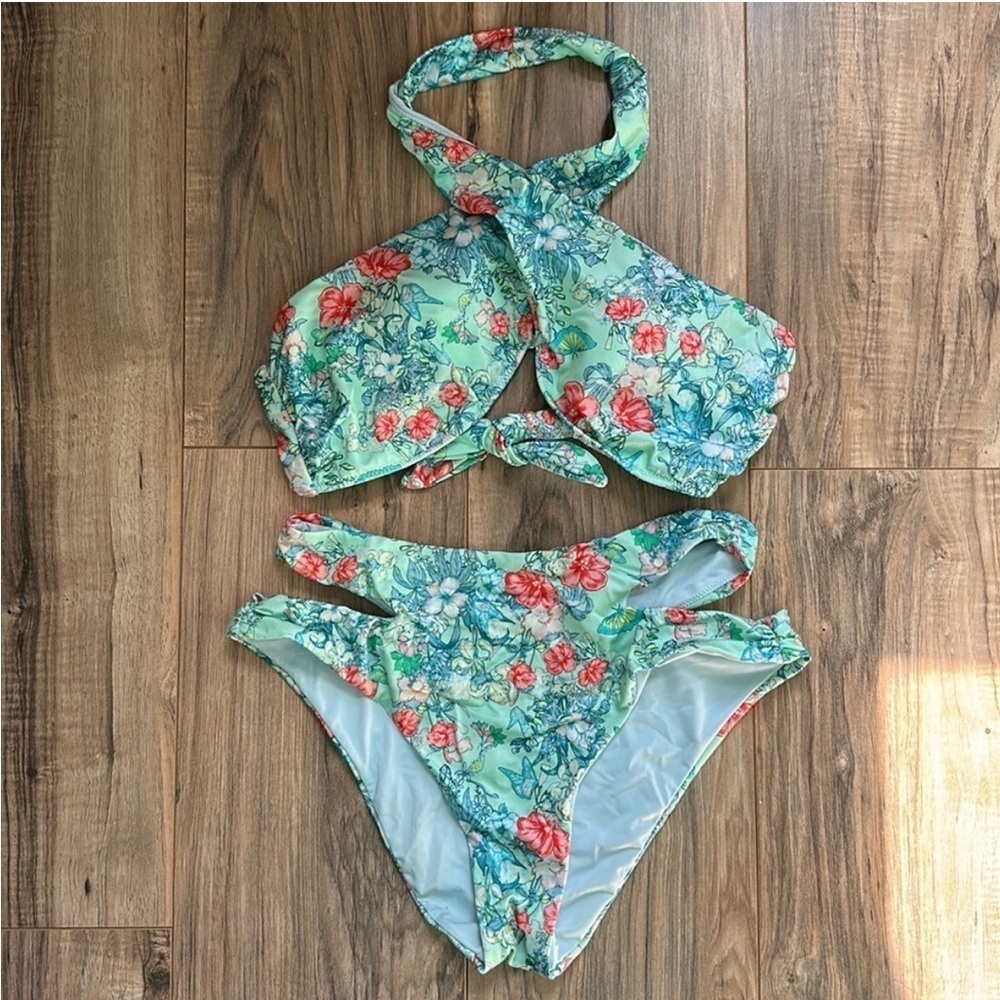 Victoria's Secret Green Floral bikini set NWT